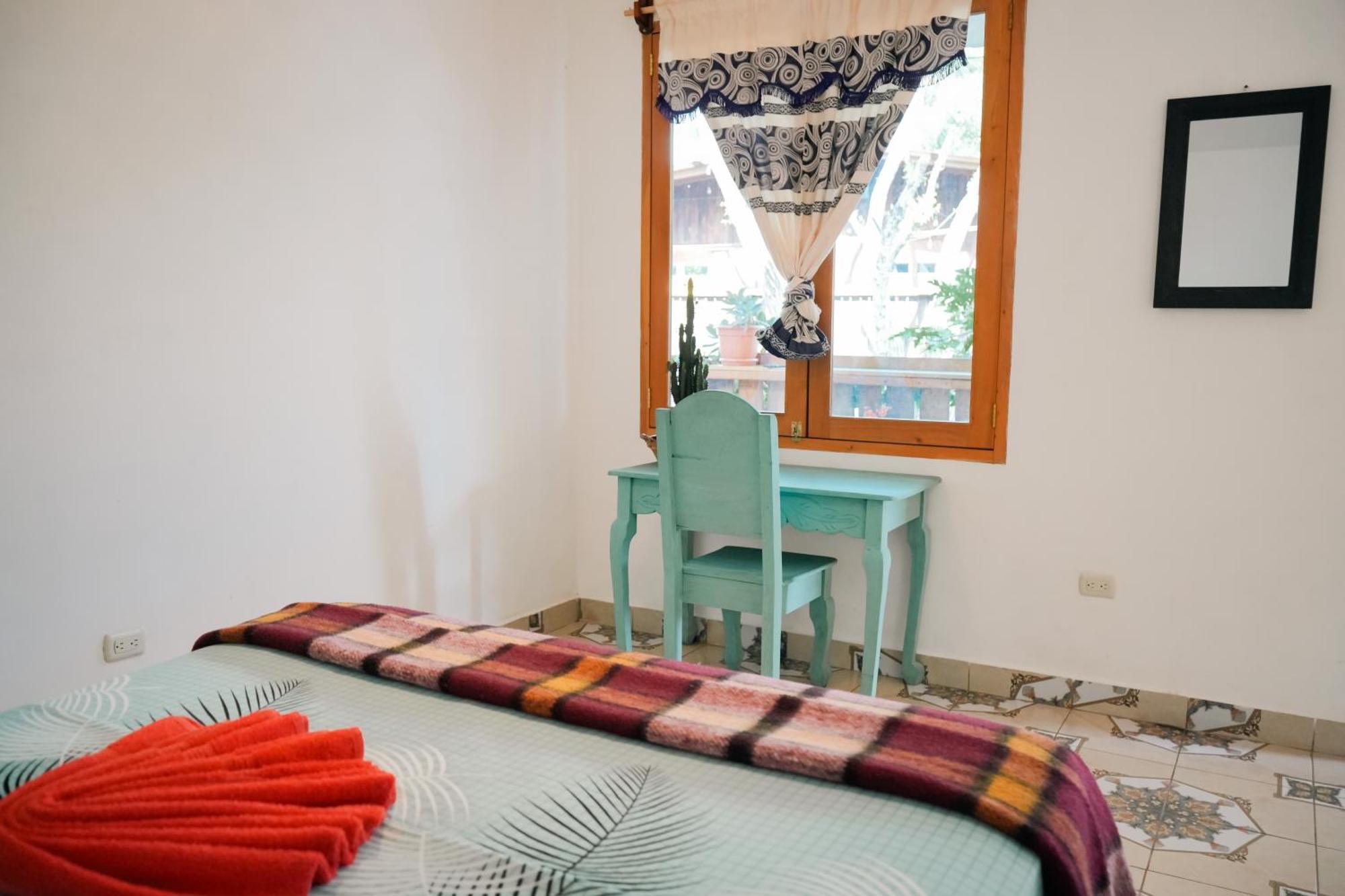 Хостел Casa Madera Сан-Маркос-ла-Лагуна Экстерьер фото